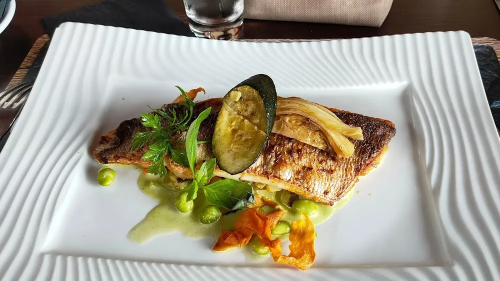 Filet de Bar Poêlé Légumes Et Riz